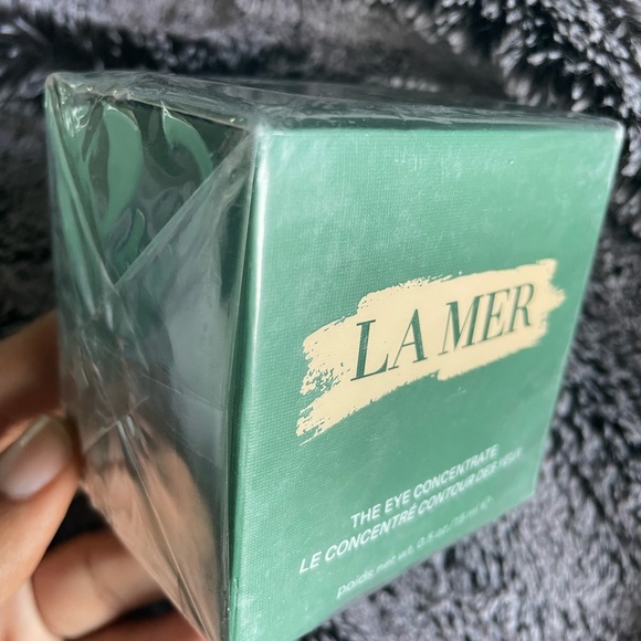 La Mer | NEW The Eye Concentrate, Full Size 0.5 oz/15ml - Picture 3 of 4